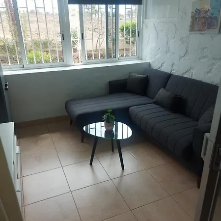 Casa Papagayo * ארונה